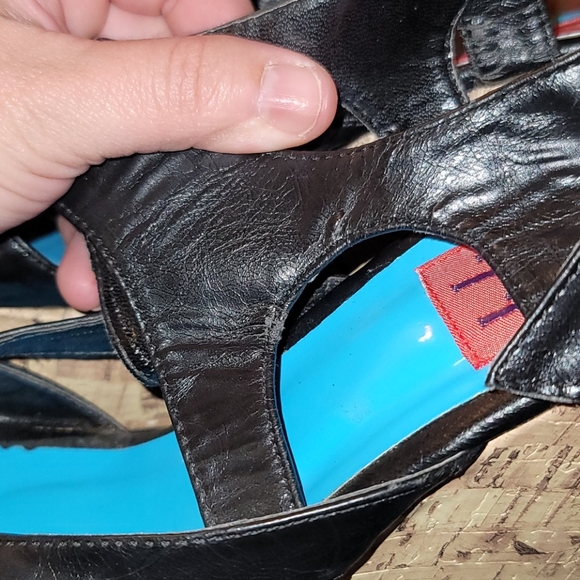 Sandals - Picture 2 of 3